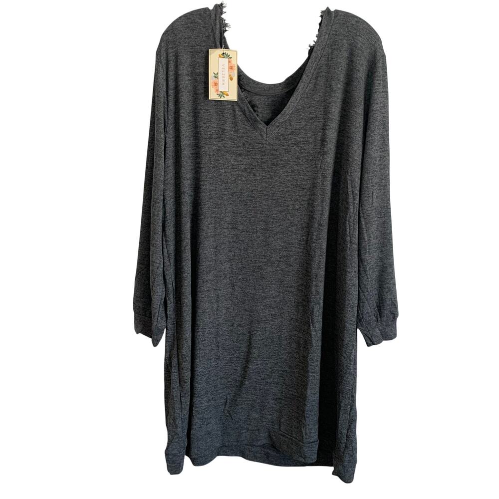 NWT Velzera Womens 2X Grey/Black 3/4 Sleeve Thin Sweater Tunic Top Blouse V Neck